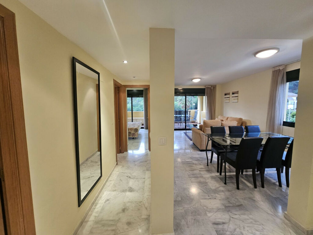 Middle Floor Apartment Riviera del Sol Málaga - image 15