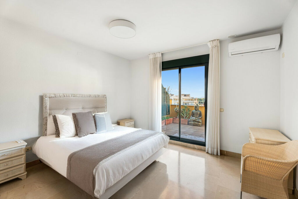 Penthouse San Pedro de Alcántara Málaga - image 14