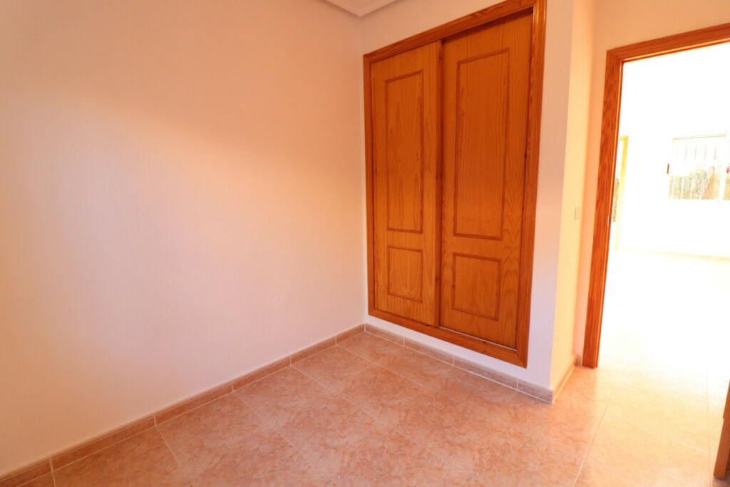 Detached Villa Montemar Alicante - image 14