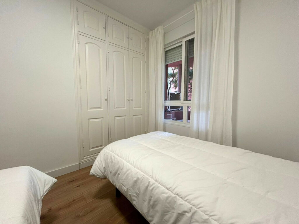 Middle Floor Apartment Los Boliches Málaga - image 14
