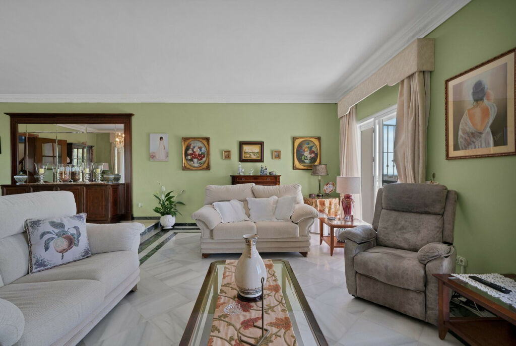 Detached Villa San Pedro de Alcántara Málaga - image 15
