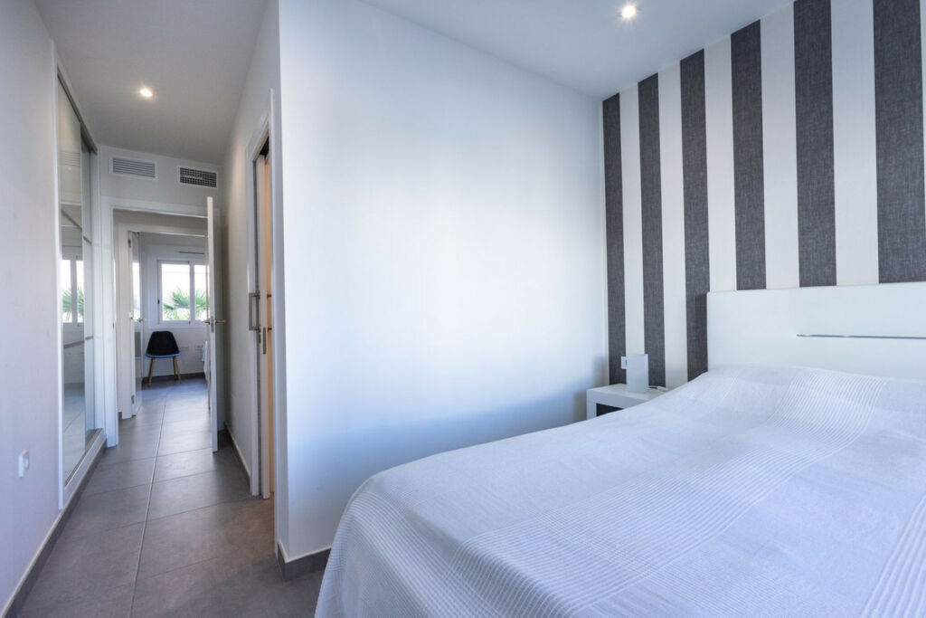 Ground Floor Apartment Aguas Nuevas Alicante - image 15