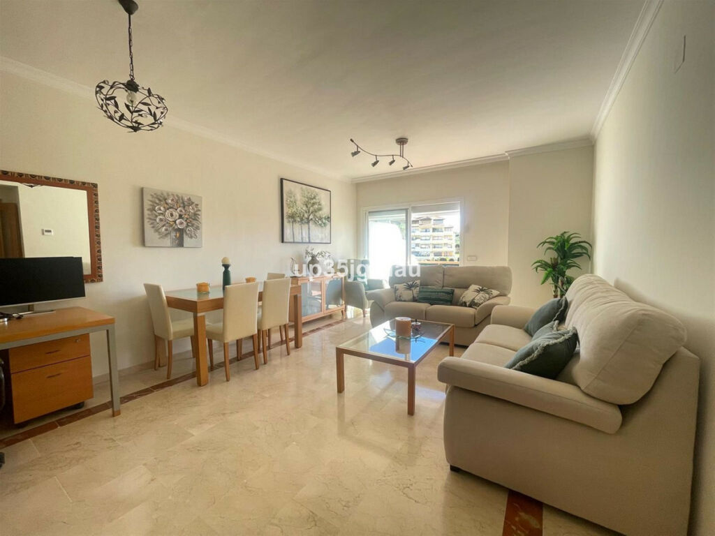 Penthouse Selwo Málaga - image 15