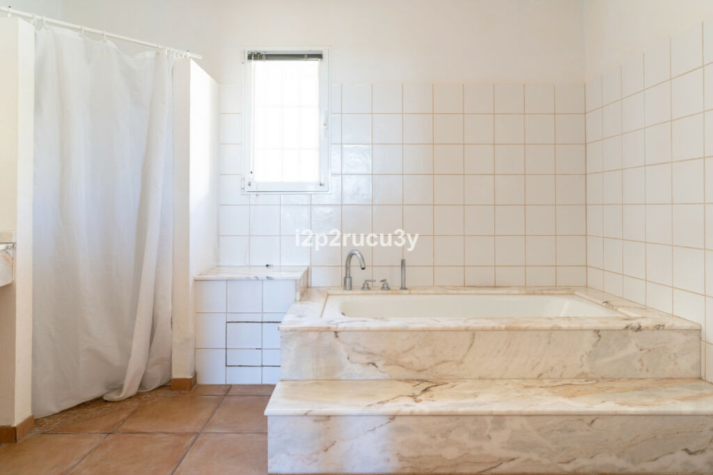 Detached Villa Moraira Alicante - image 15