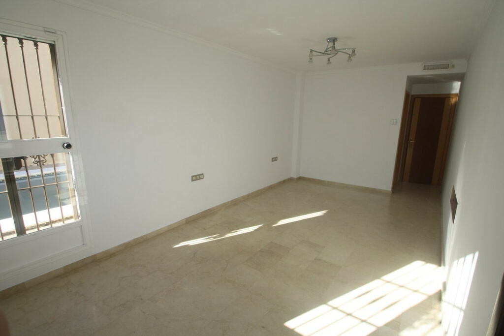 Detached Villa Benalmadena Málaga - image 14