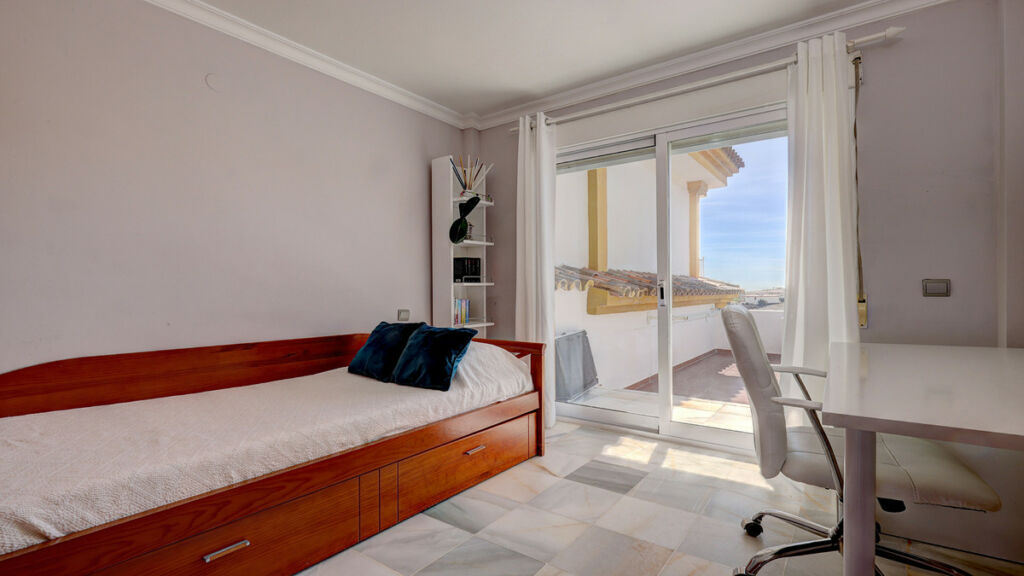Townhouse Manilva Málaga - image 16