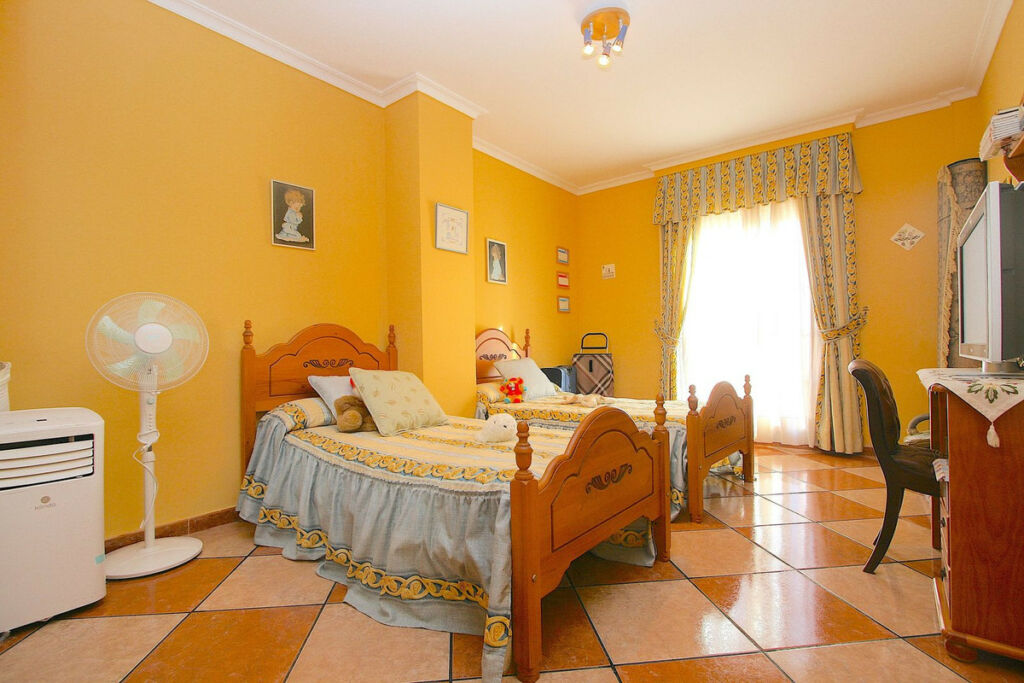 Detached Villa Alhaurín el Grande Málaga - image 12