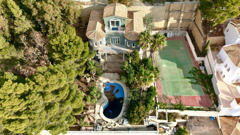 Detached Villa Altea Alicante - image 15