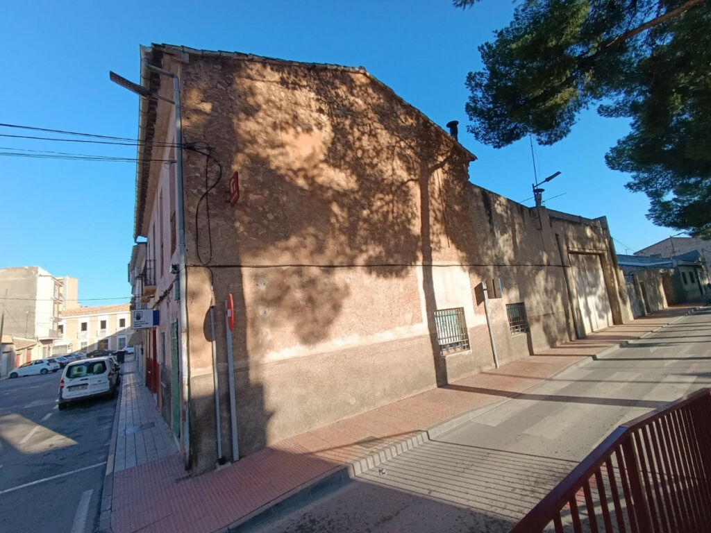Townhouse Pinoso Alicante - image 15
