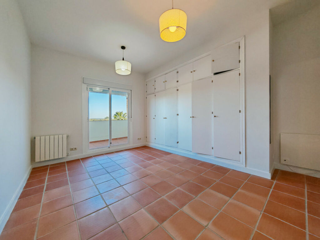 Detached Villa Sotogrande Alto Cádiz - image 15