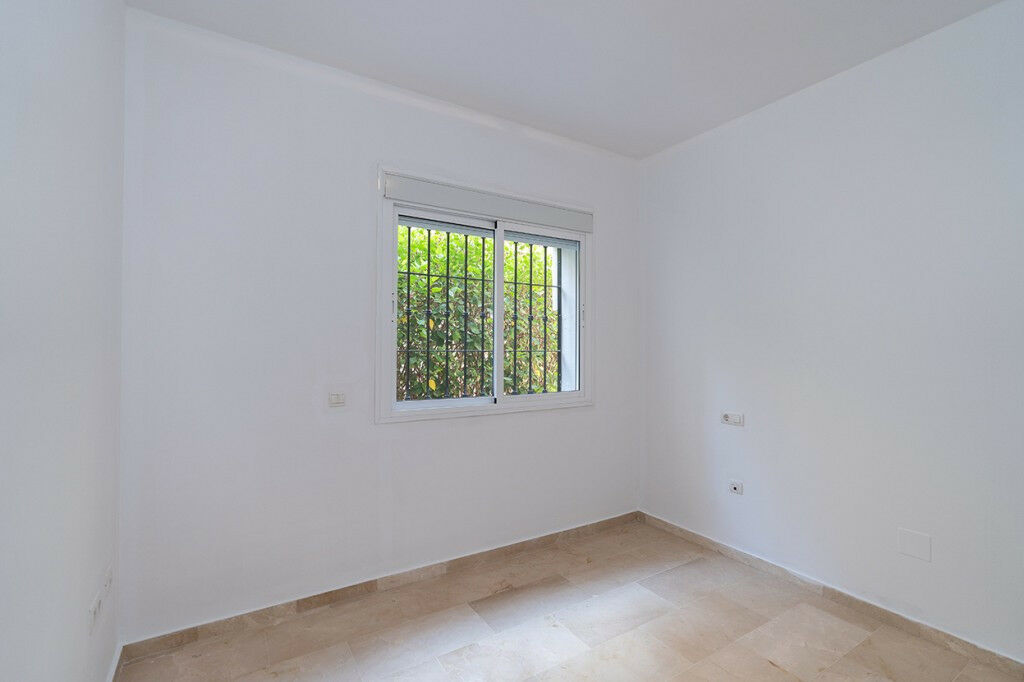 Ground Floor Apartment Elviria Málaga - image 15
