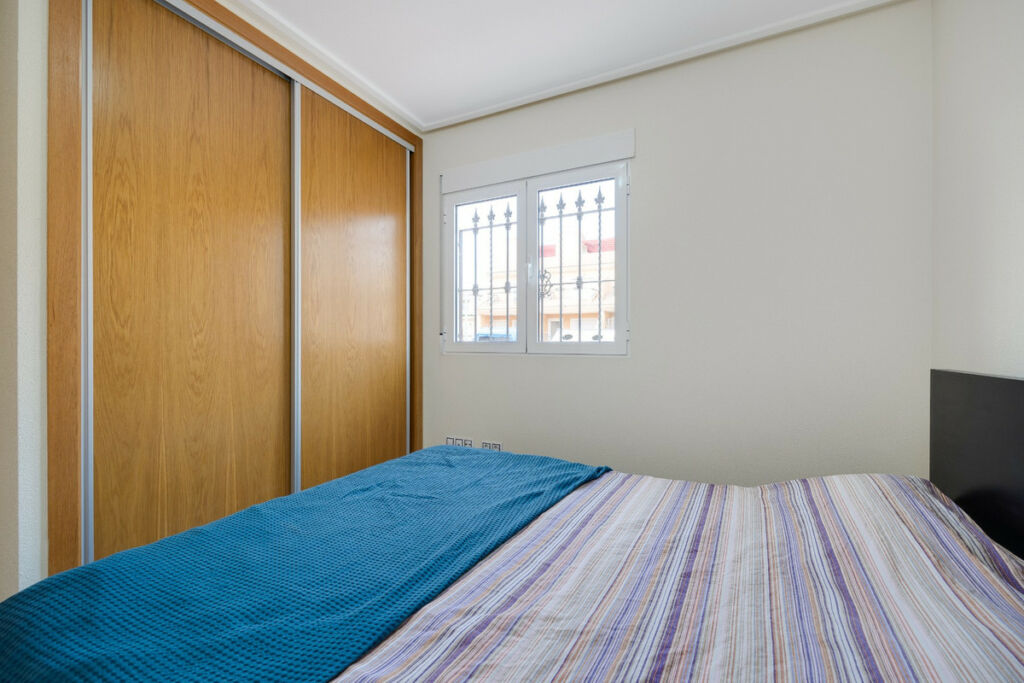 Townhouse Los Dolses Alicante - image 15