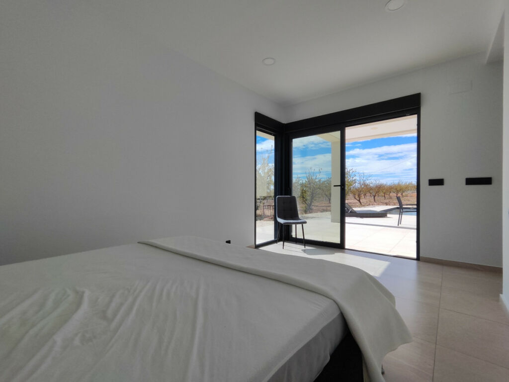 Detached Villa Aspe Alicante - image 15