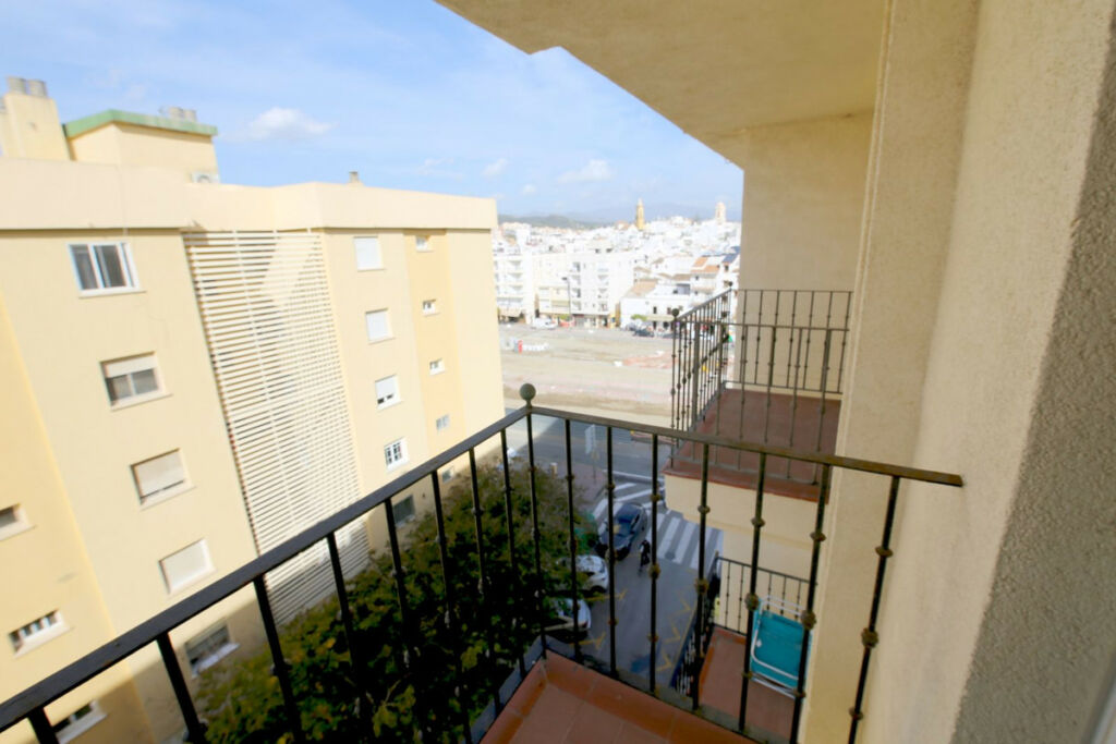 Middle Floor Apartment Estepona Málaga - image 15