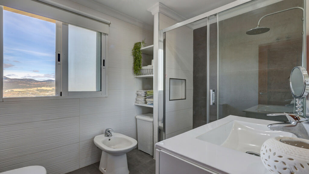 Townhouse Manilva Málaga - image 17