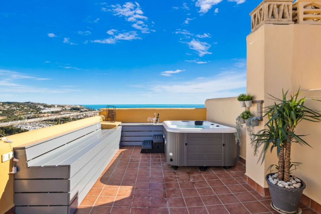 Penthouse La Cala de Mijas Málaga - image 16