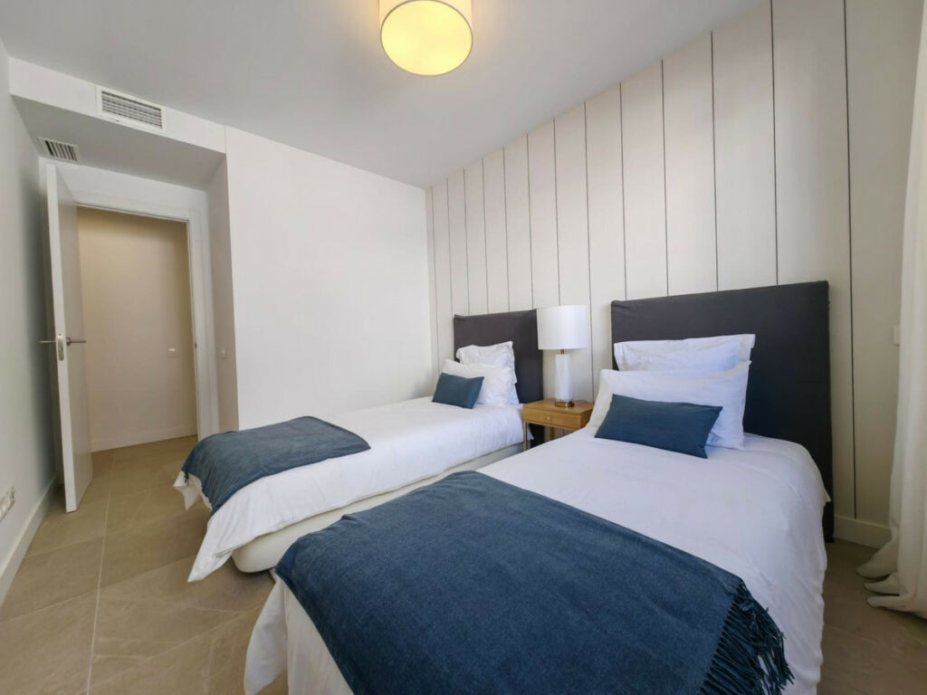 Ground Floor Apartment Estepona Málaga - image 16
