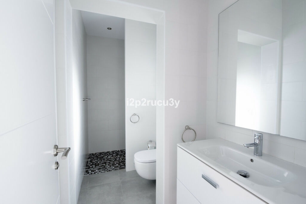 Detached Villa Calpe Alicante - image 16