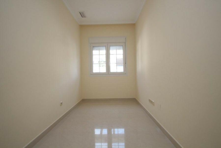 Detached Villa Cabo Roig Alicante - image 16
