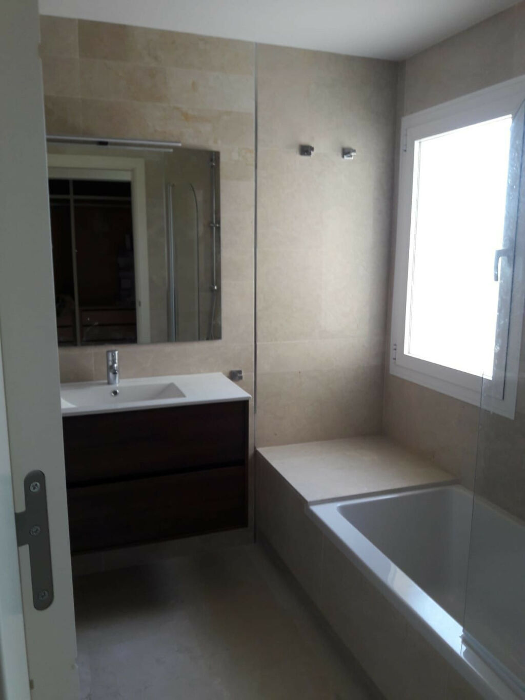 Middle Floor Apartment Cerros del Aguila Málaga - image 16