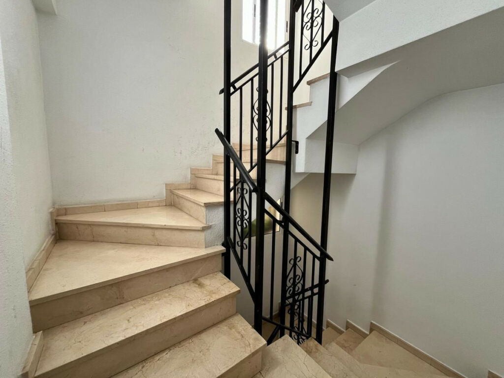 Middle Floor Apartment Torrevieja Alicante - image 16