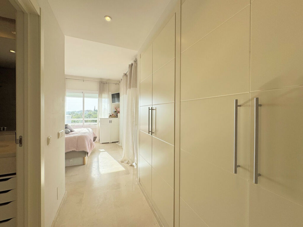 Middle Floor Apartment Casares Playa Málaga - image 16