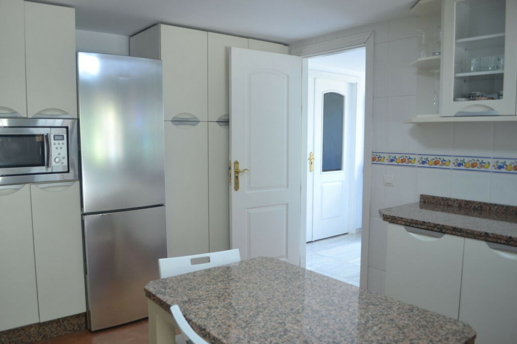 Semi-Detached House Alhaurin Golf Málaga - image 17