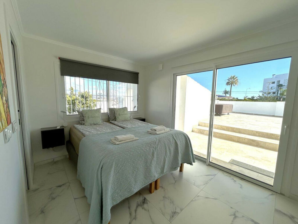 Detached Villa El Faro Málaga - image 16