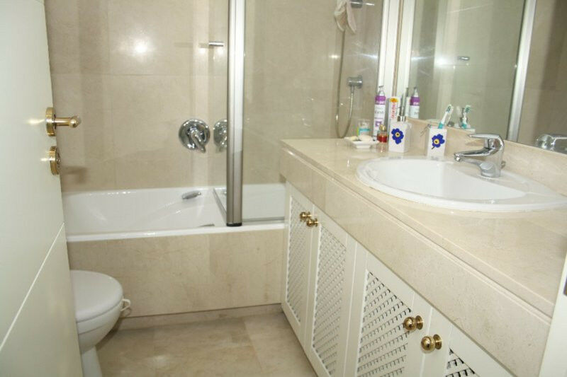 Townhouse Estepona Málaga - image 16