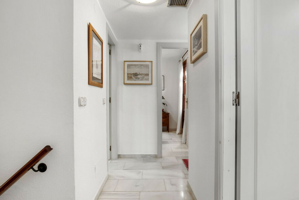 Townhouse Estepona Málaga - image 16