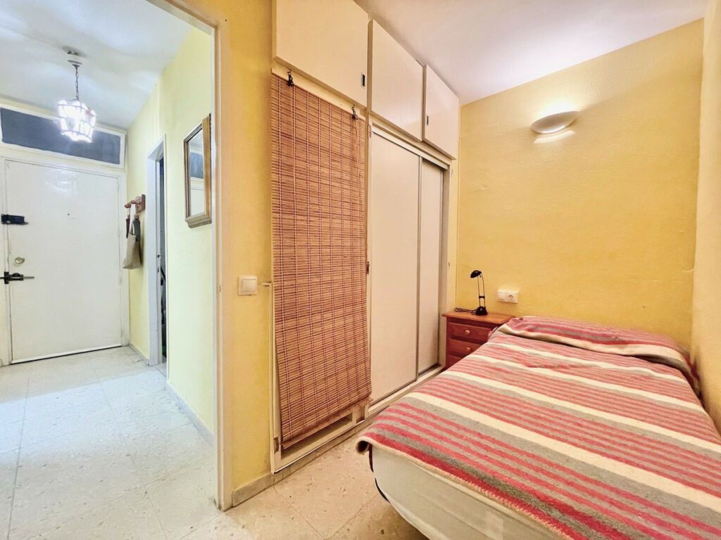 Middle Floor Apartment Fuengirola Málaga - image 16