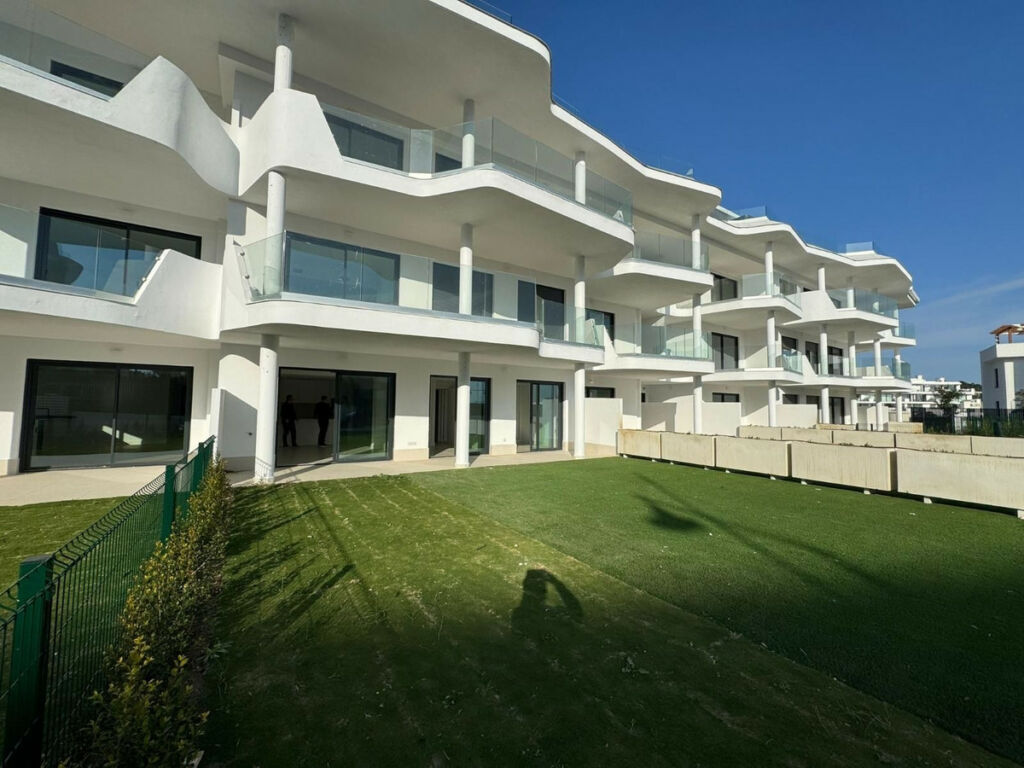Ground Floor Apartment Fuengirola Málaga - image 17