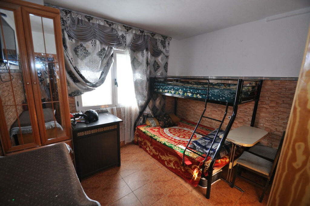 Townhouse Pinoso Alicante - image 17