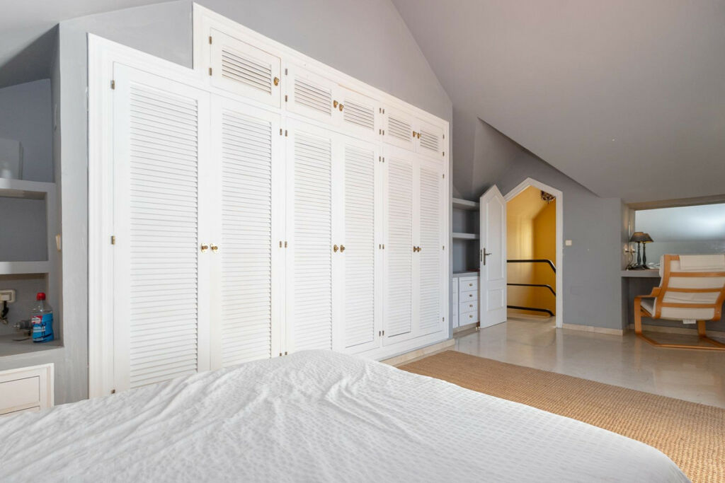 Townhouse Estepona Málaga - image 17
