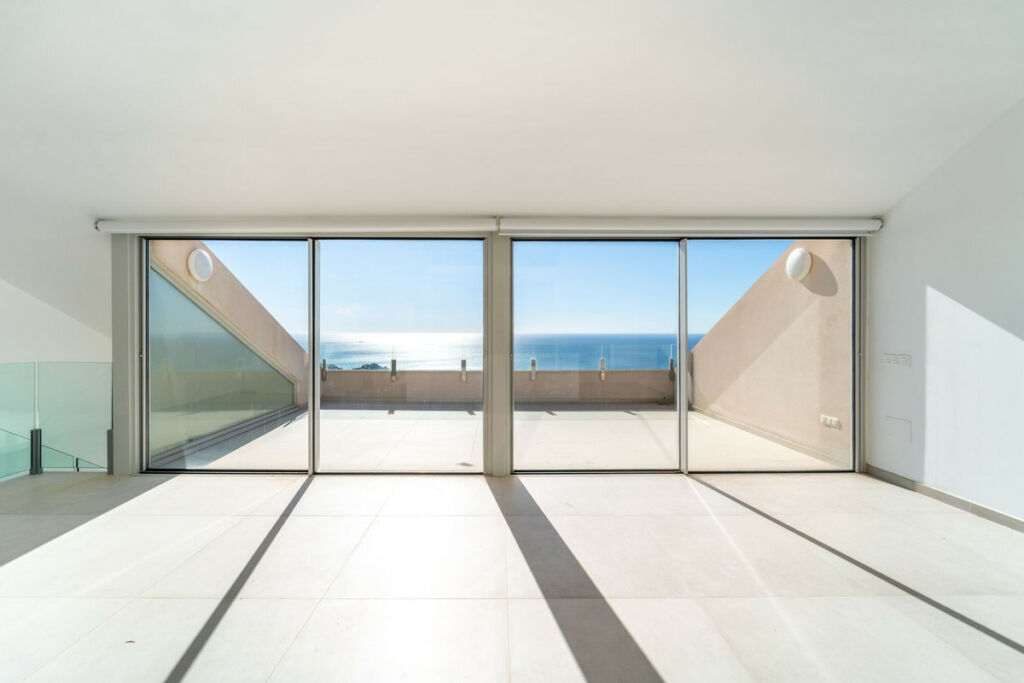 Penthouse Duplex Benalmadena Pueblo Málaga - image 17