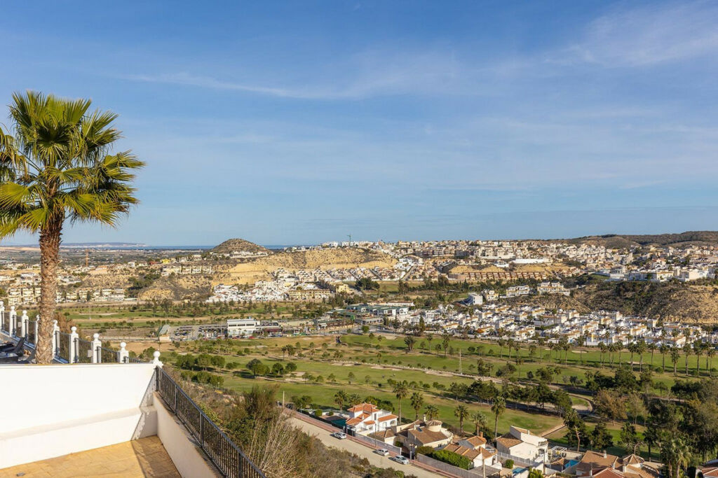 Detached Villa Rojales Alicante - image 18