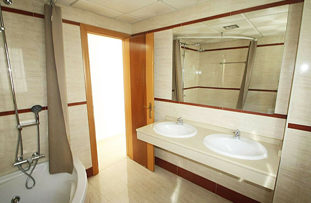 Detached Villa Benalmadena Málaga - image 17