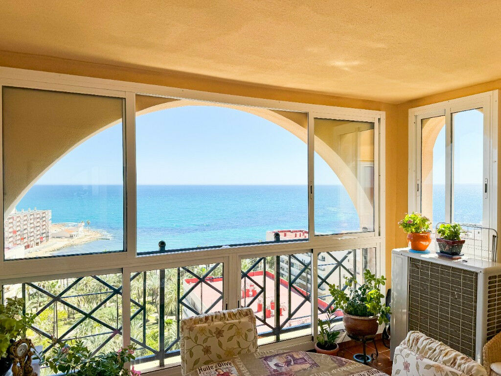 Middle Floor Apartment Torrevieja Alicante - image 17