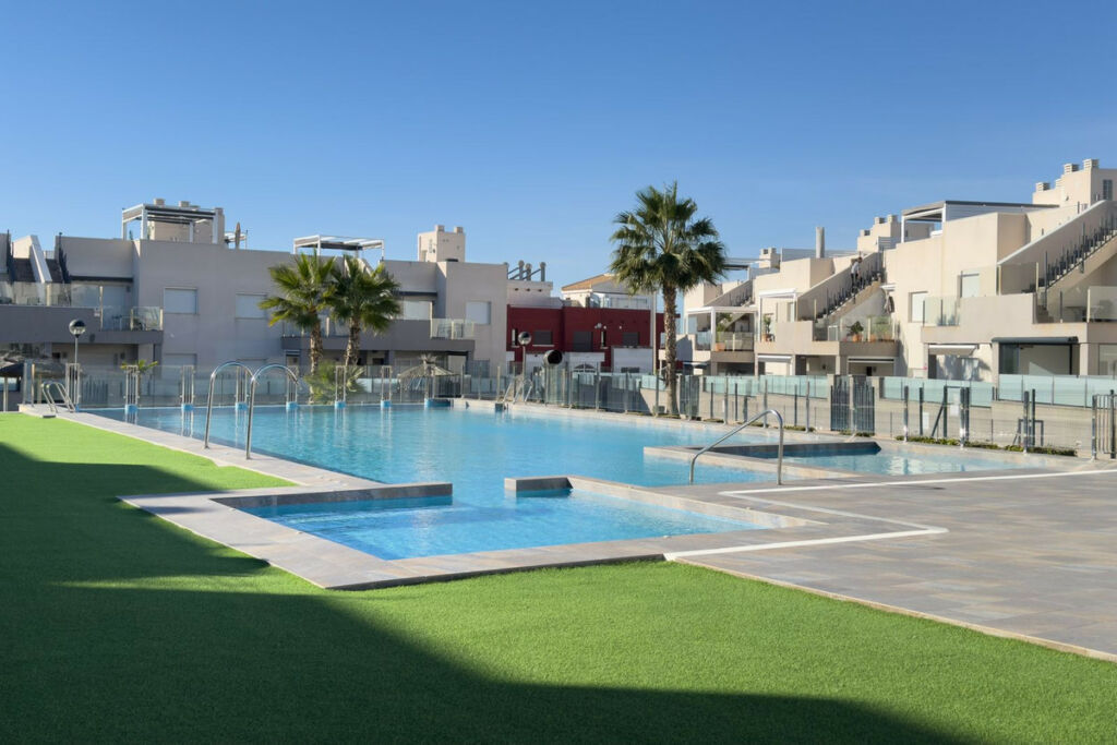 Ground Floor Apartment Aguas Nuevas Alicante - image 17
