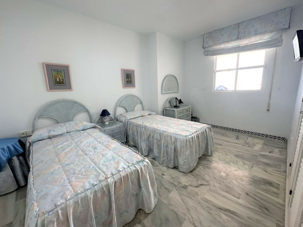 Penthouse Fuengirola Málaga - image 17