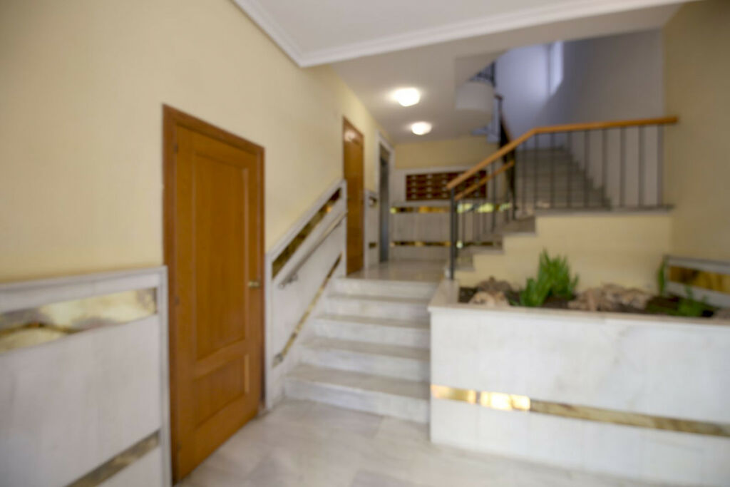 Middle Floor Apartment Estepona Málaga - image 17