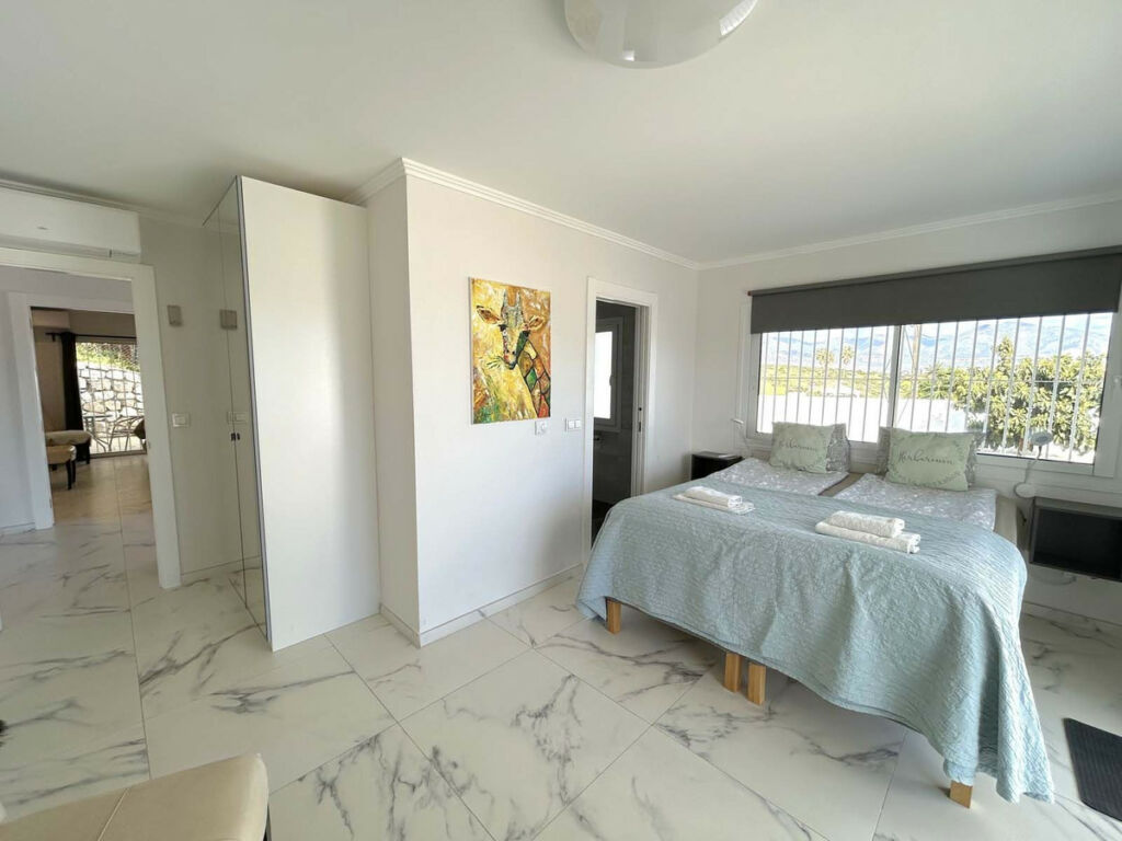 Detached Villa El Faro Málaga - image 17