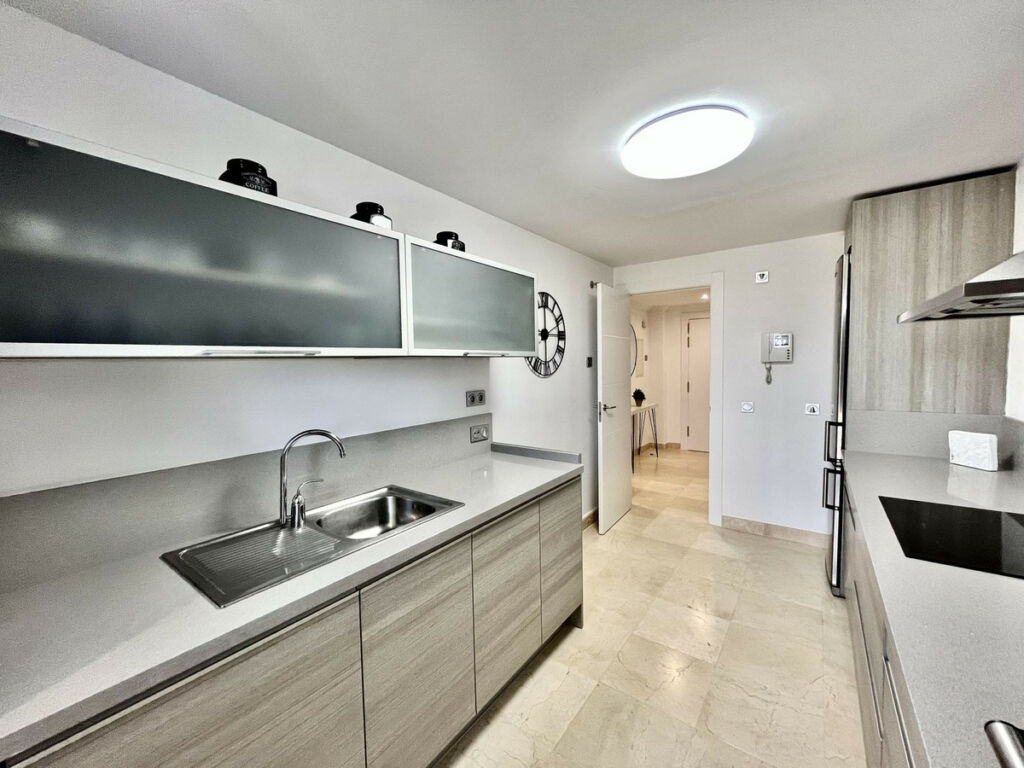 Middle Floor Apartment Los Flamingos Málaga - image 18