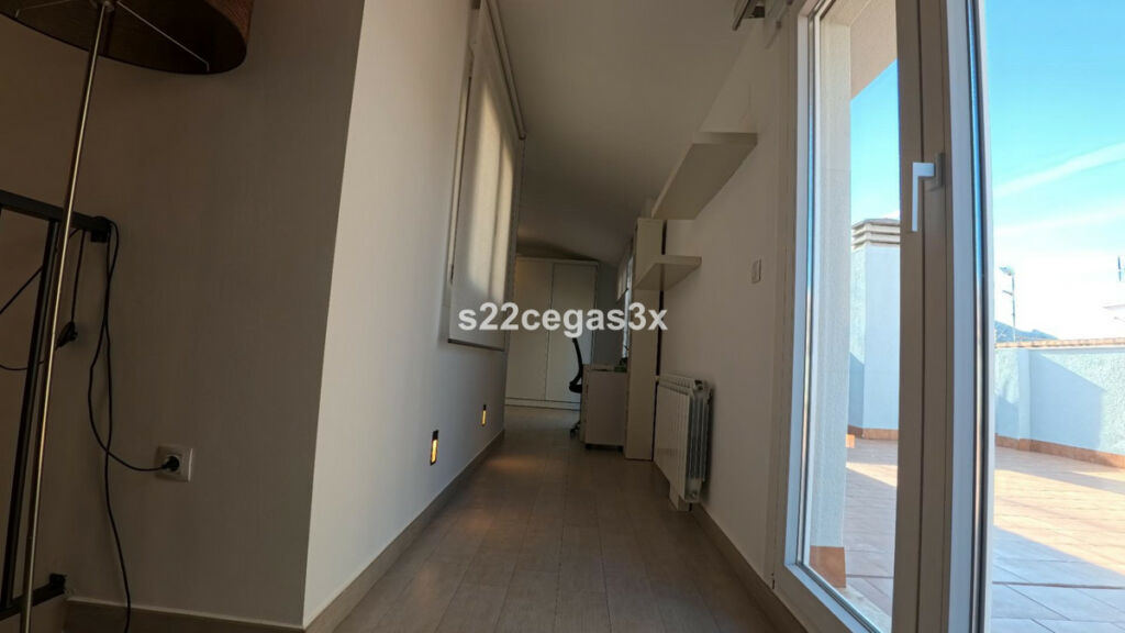 Penthouse Elda Alicante - image 18