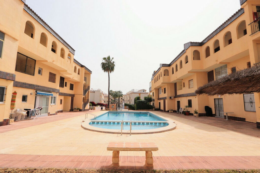 Top Floor Apartment Punta Prima Alicante - image 17