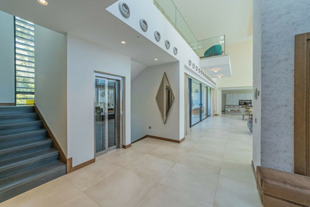 Detached Villa Los Arqueros Málaga - image 19