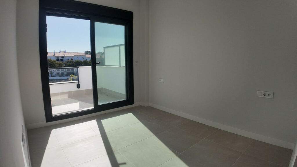 Penthouse Estepona Málaga - image 18