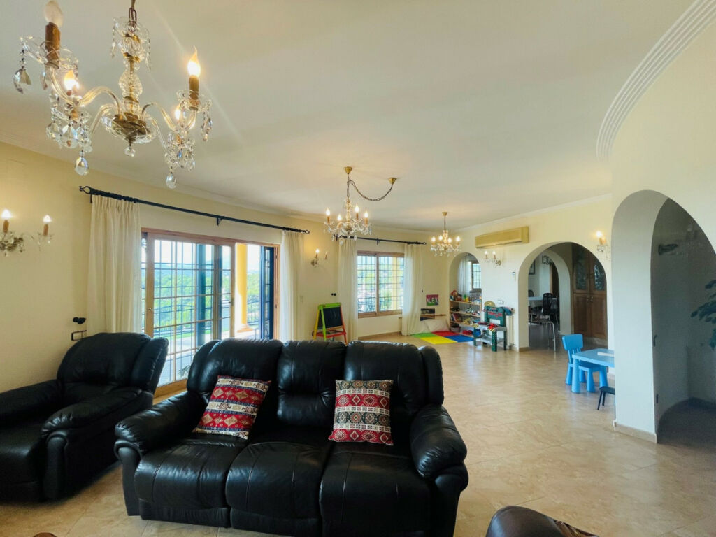 Detached Villa Altea Alicante - image 18