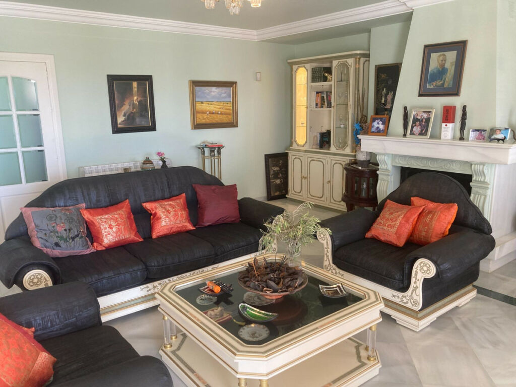 Detached Villa Selwo Málaga - image 15