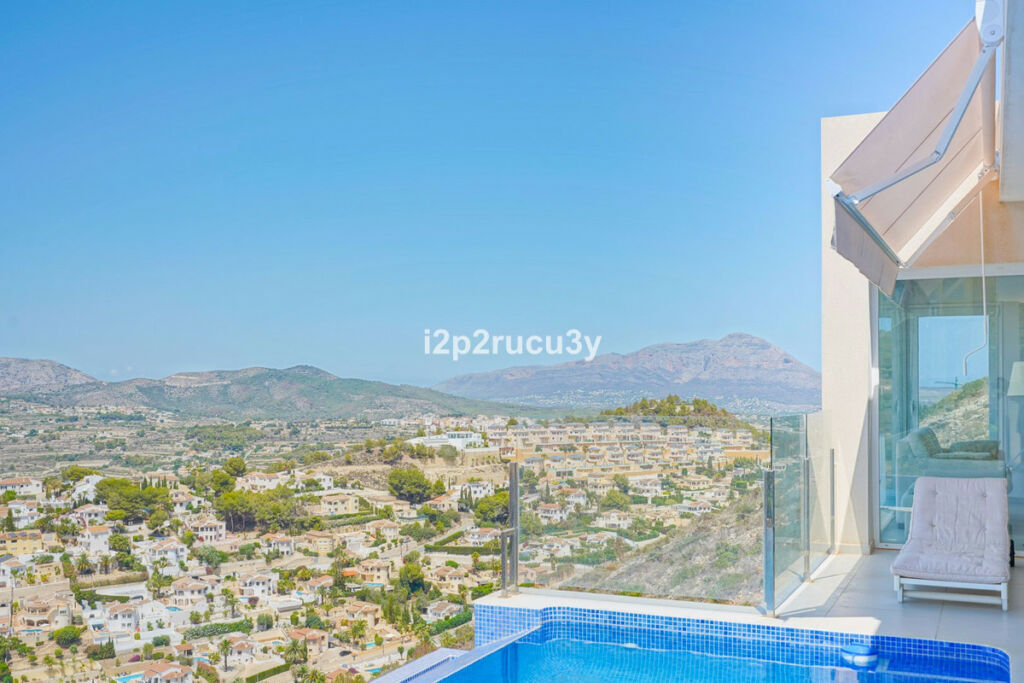 Detached Villa Cumbre del Sol Alicante - image 17